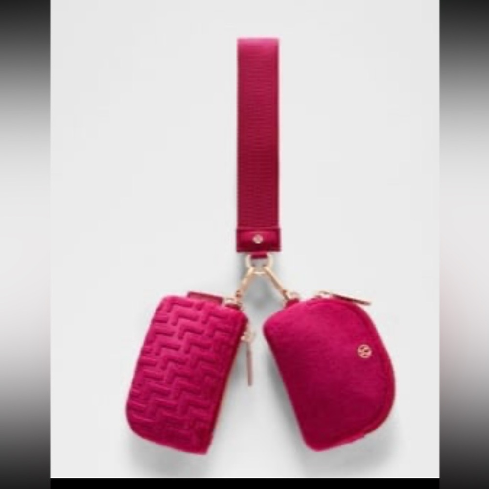 Lululemon dual pouch wristlet NEW